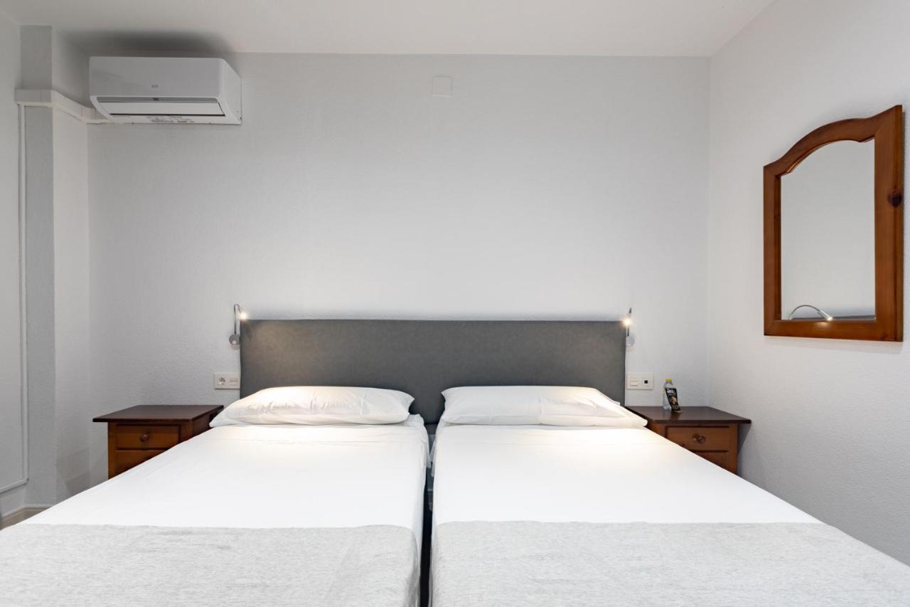 Hostal La Costa El Ejido Luaran gambar