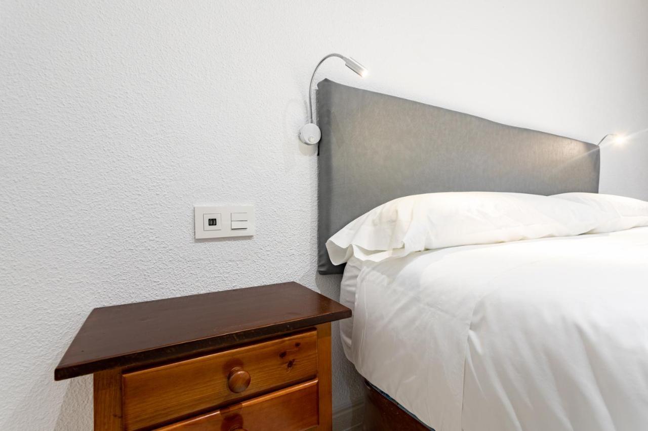 Hostal La Costa El Ejido Luaran gambar