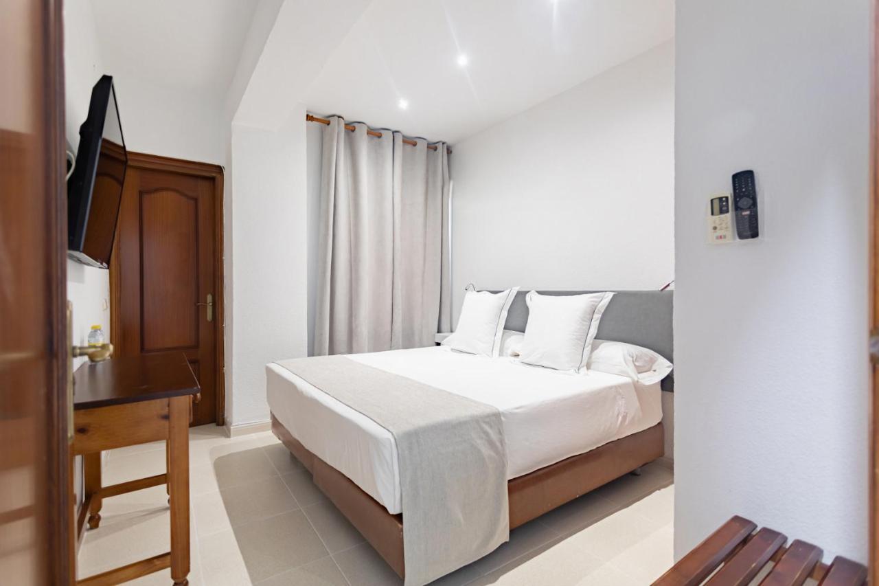 Hostal La Costa El Ejido Luaran gambar
