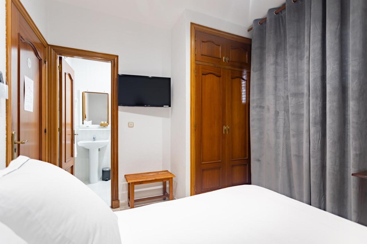 Hostal La Costa El Ejido Luaran gambar